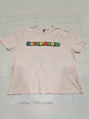 H&M White Tee with Navy Brand Tag. Sz Xl